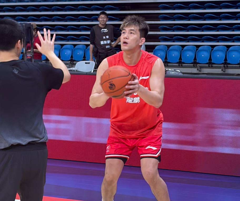 开云电竞官网入口-广州山东补赛赛前！郭艾伦复出，徐昕强化中投寻求蜕变！